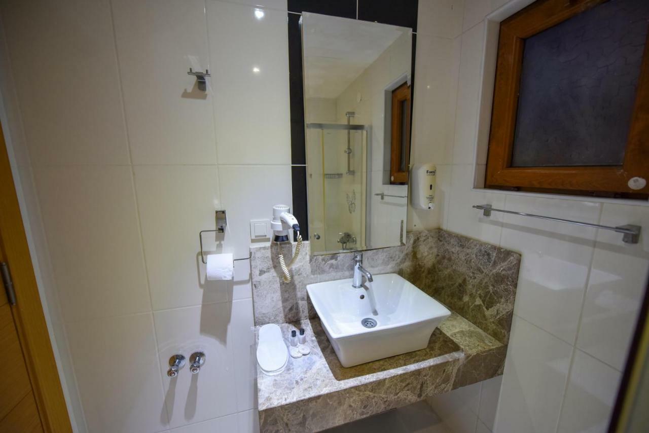 Lidya City Hotel Fethiye Exterior photo